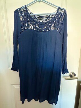 Blue long sleeve dress with lace details L